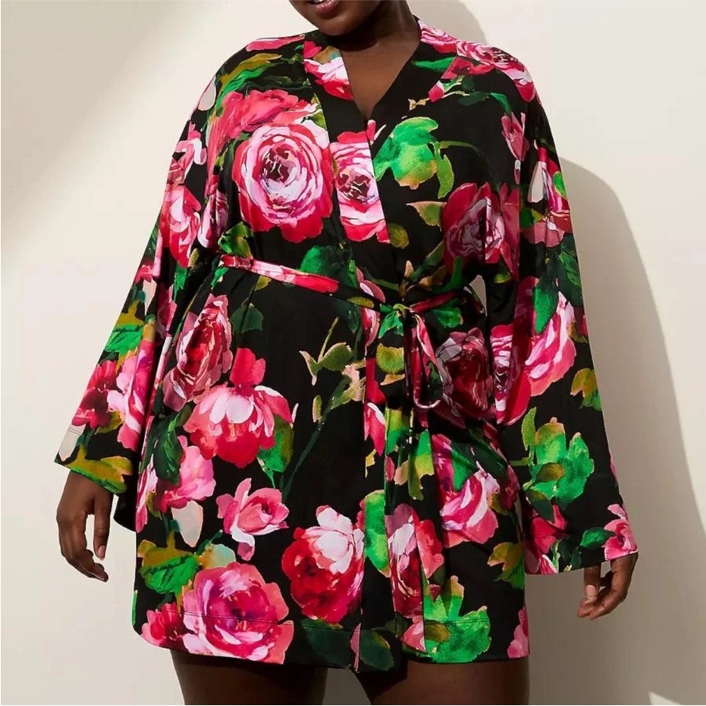 Lane Bryant Vibrant Floral Robe - Black and Pink